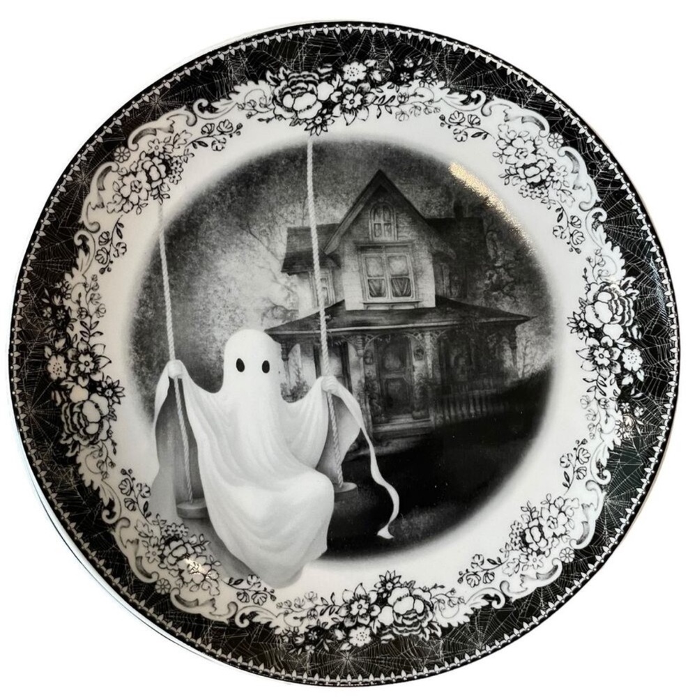 EATON FINE DINING Spooky House Halloween Salad Dessert Plates Set of 4 New